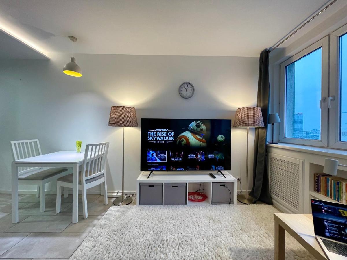 Palace 3 Wifi 65'Tv Netflix Hbo Disney Applettv Varsóvia Exterior foto